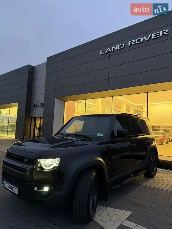 Land Rover Defender 2021