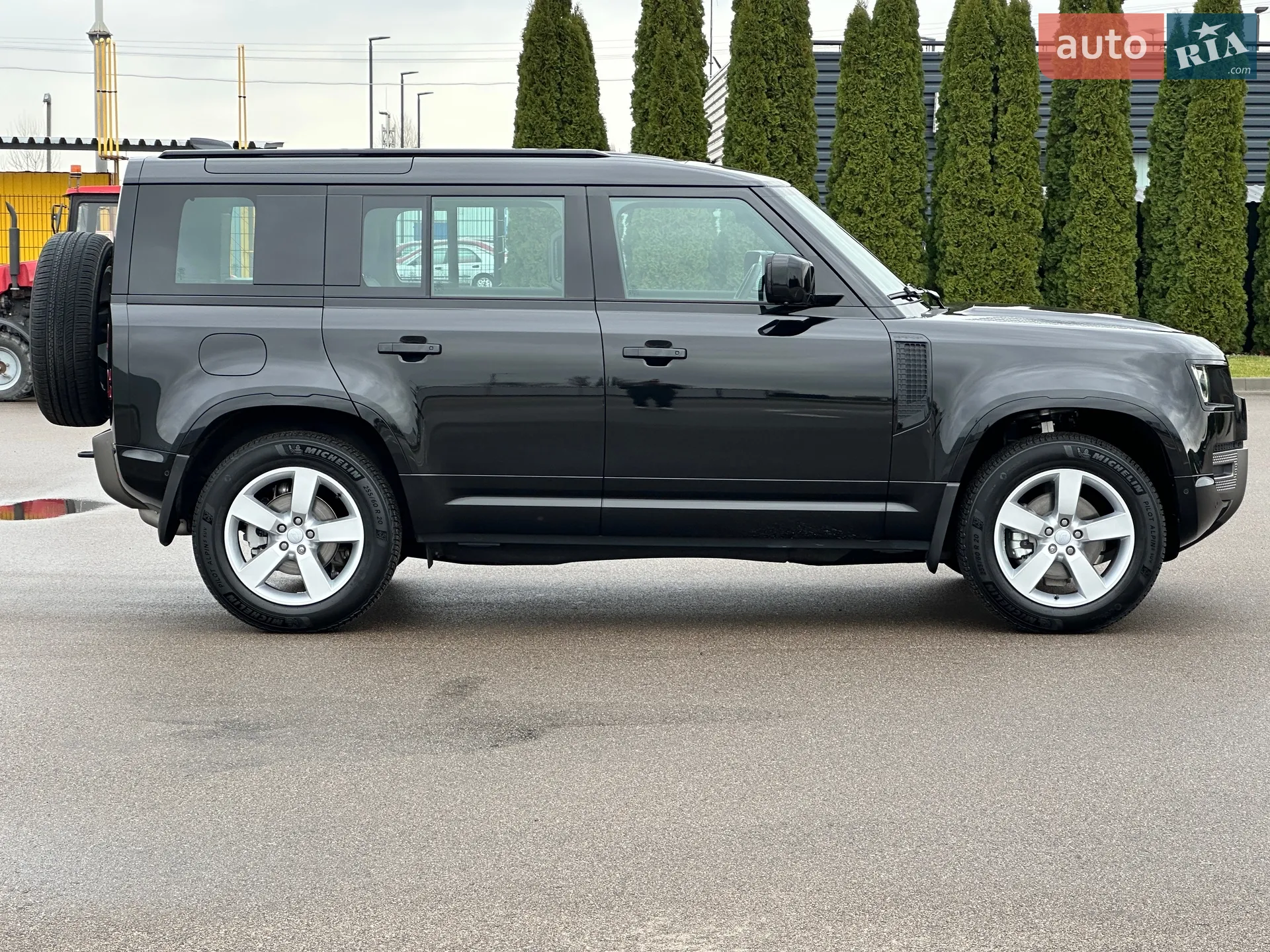 2024 Land Rover Defender - мініатюра 8