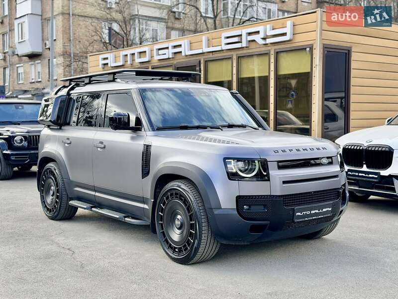 Land Rover Defender 2022