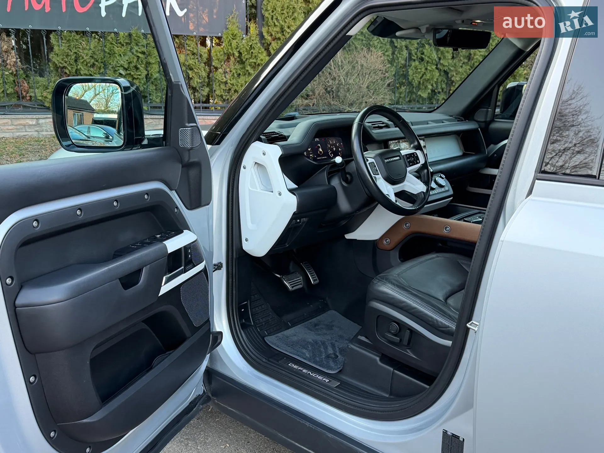 2020 Land Rover Defender - мініатюра 13