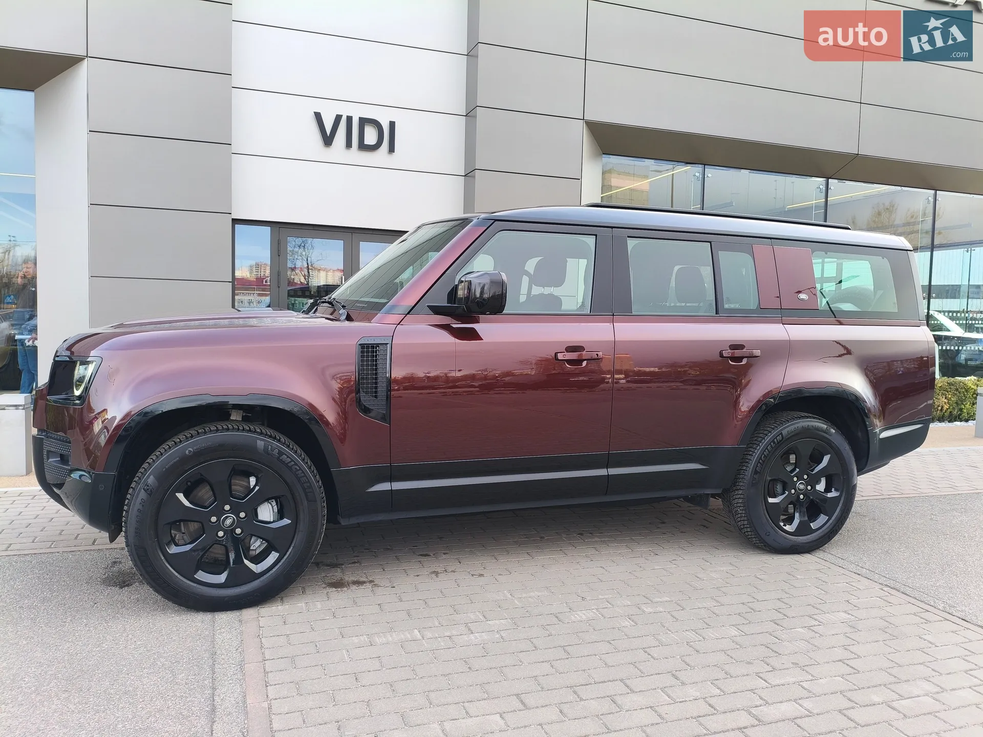 2024 Land Rover Defender - мініатюра 2