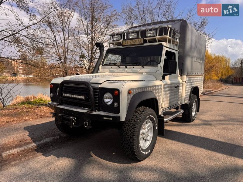 Land Rover Defender 1998