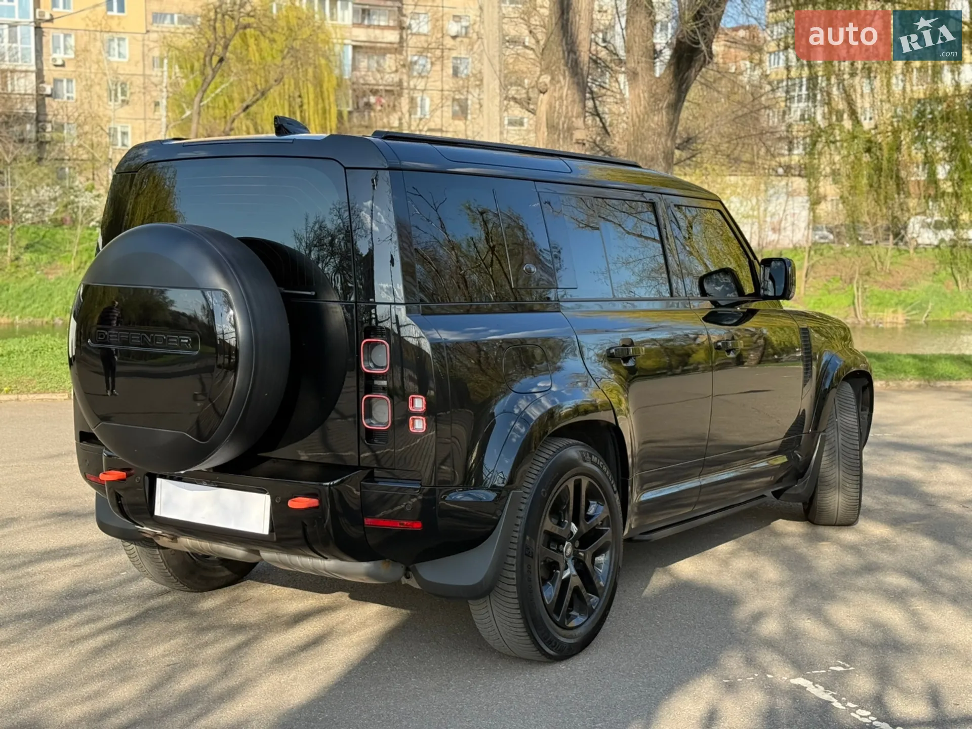 2021 Land Rover Defender - мініатюра 20