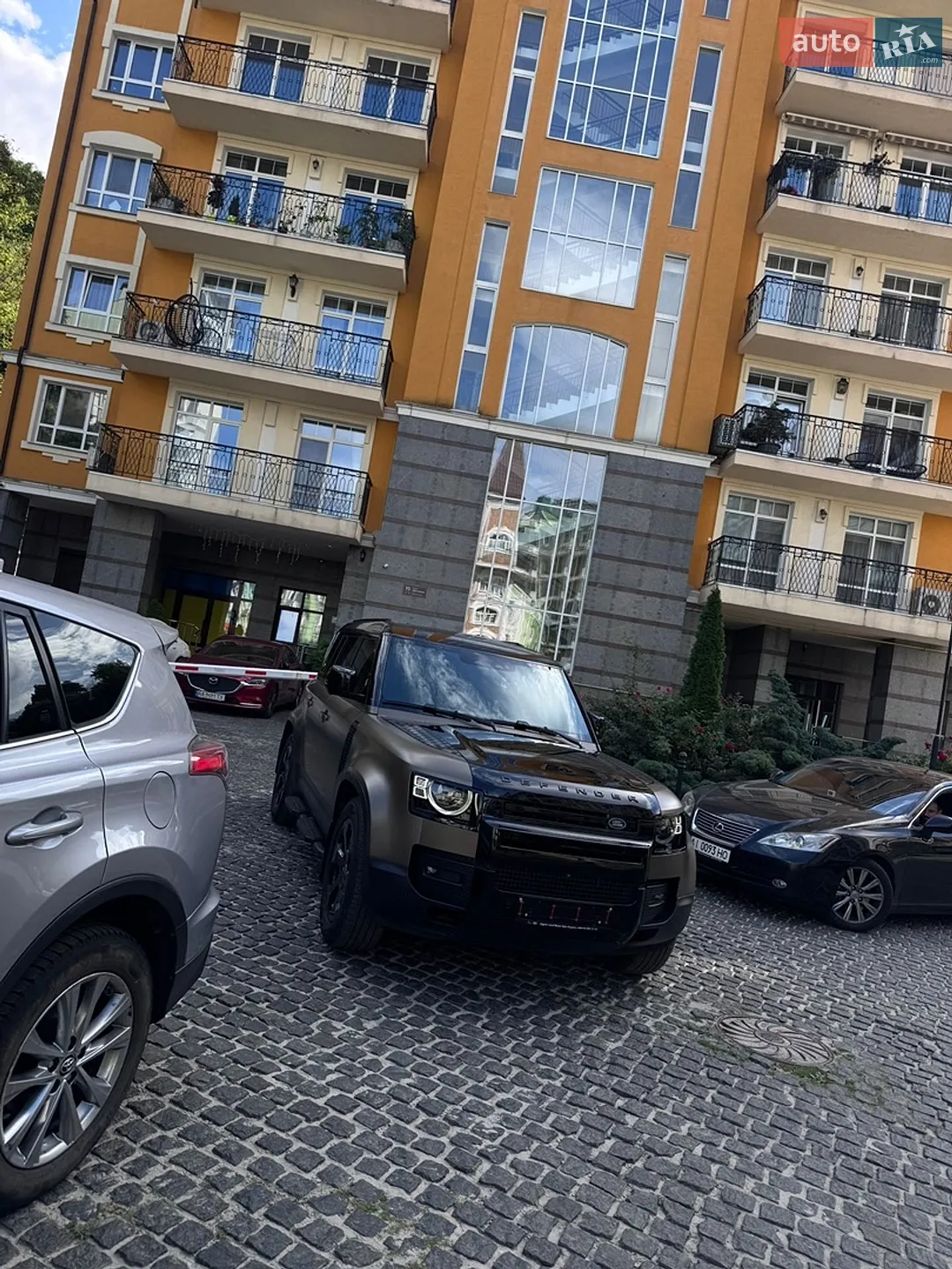 2023 Land Rover Defender - мініатюра 20