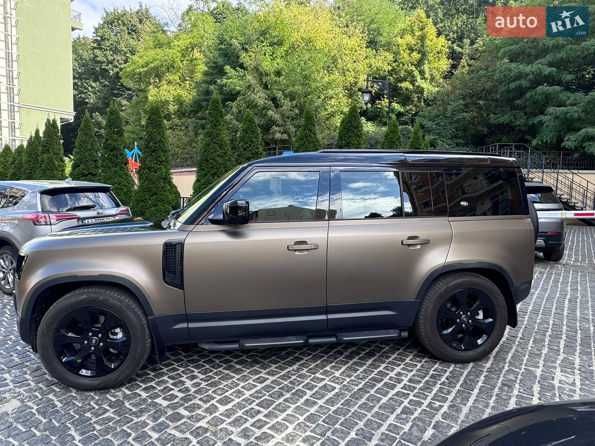 2023 Land Rover Defender - мініатюра 40