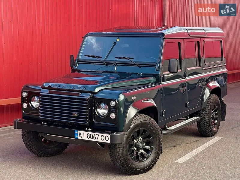 Land Rover Defender