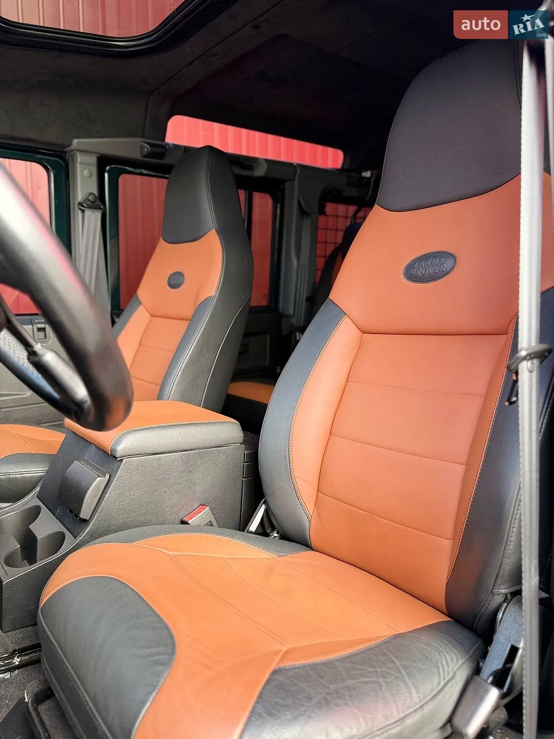 2016 Land Rover Defender - мініатюра 17