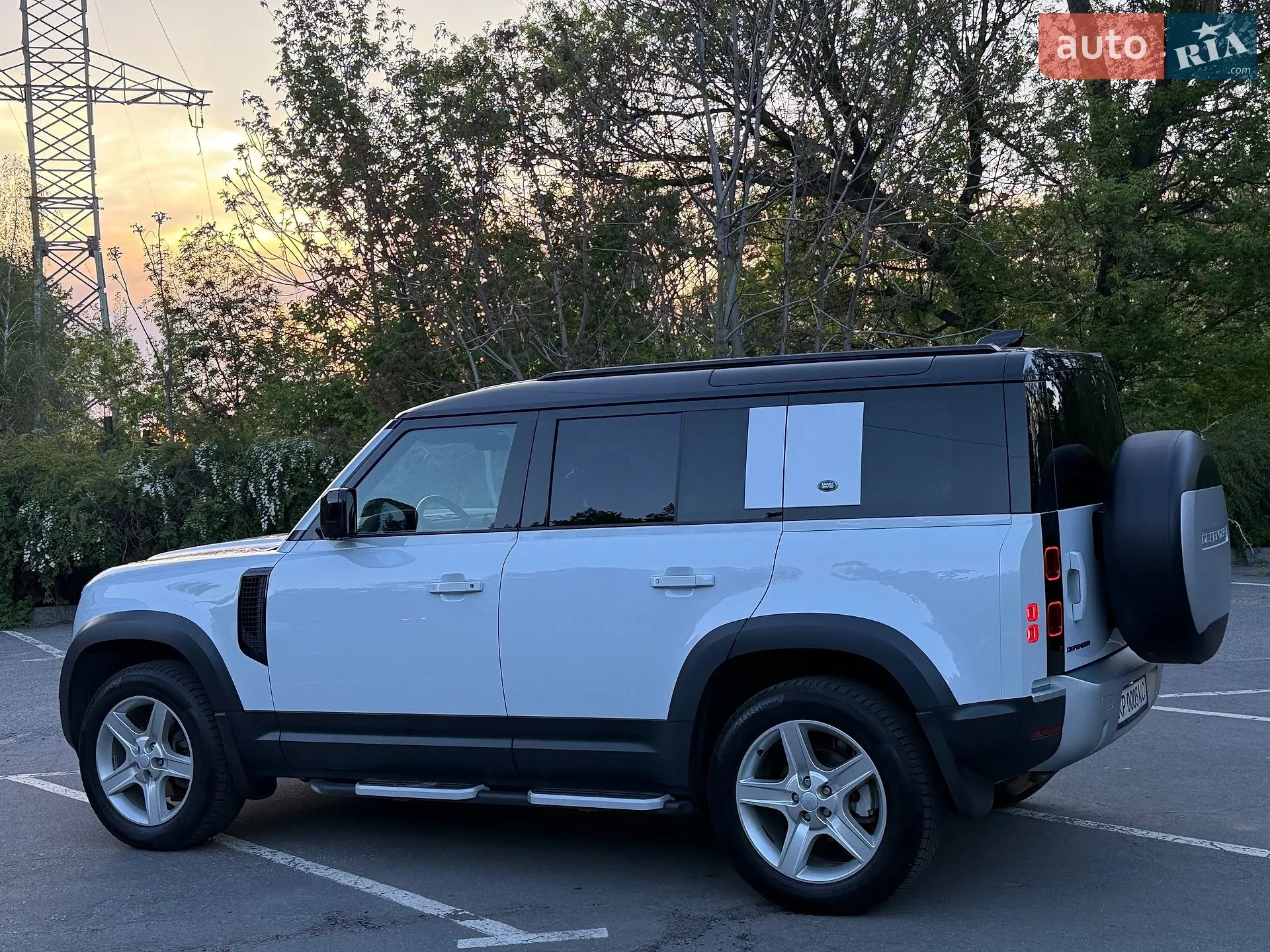 2021 Land Rover Defender - мініатюра 11