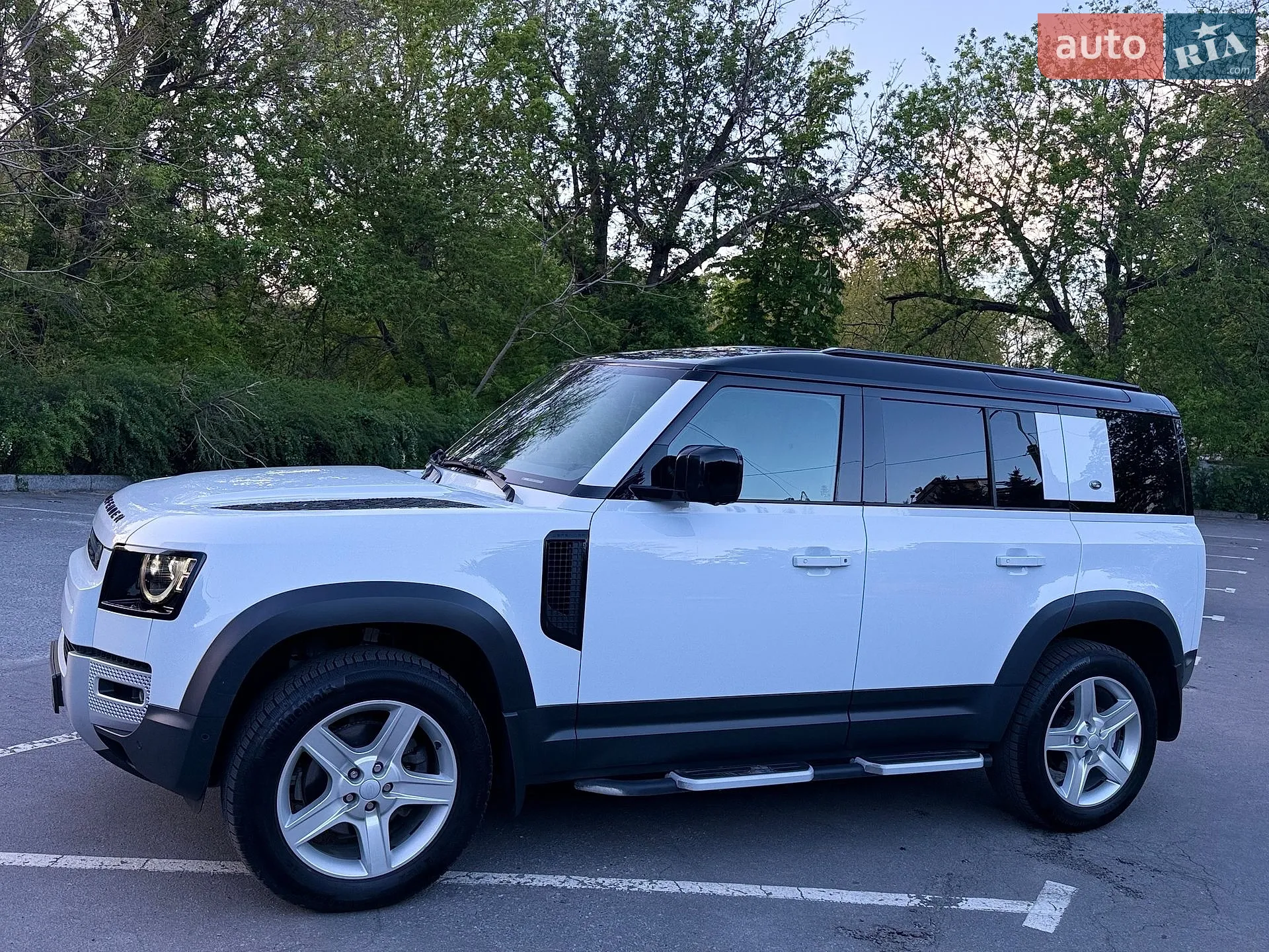 2021 Land Rover Defender - мініатюра 20