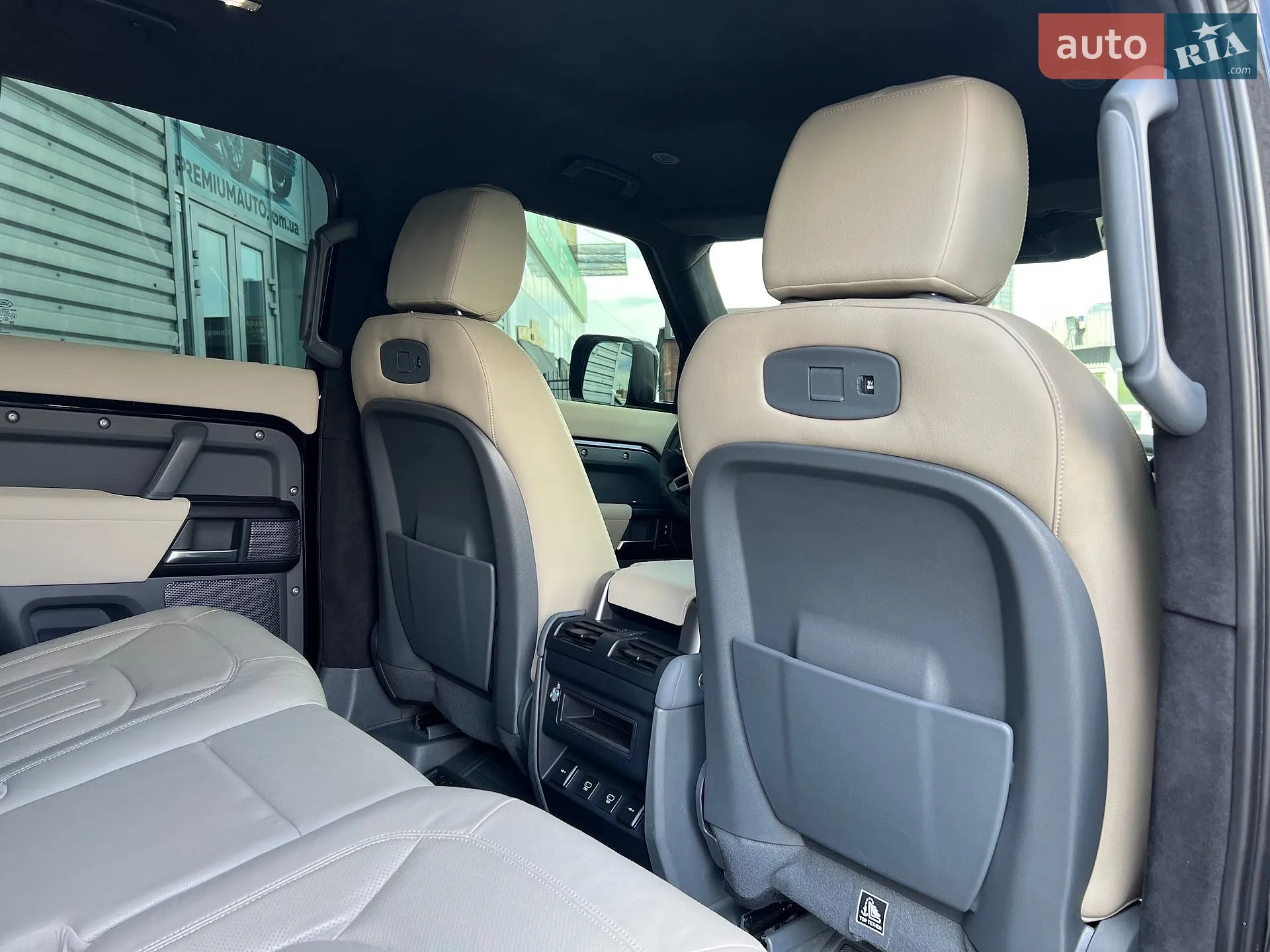 2021 Land Rover Defender - мініатюра 25