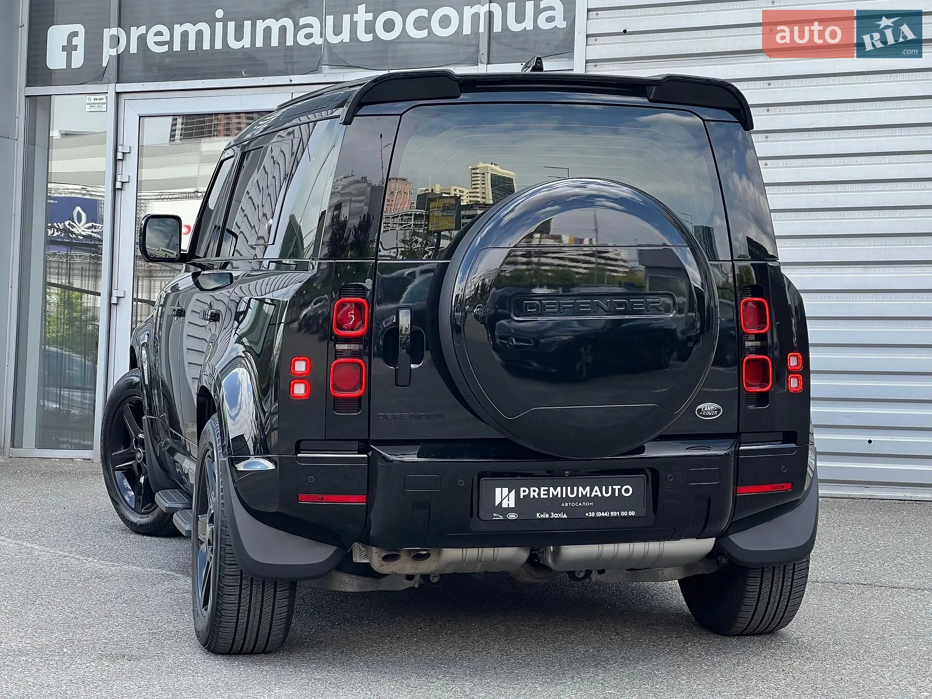 2021 Land Rover Defender - мініатюра 8