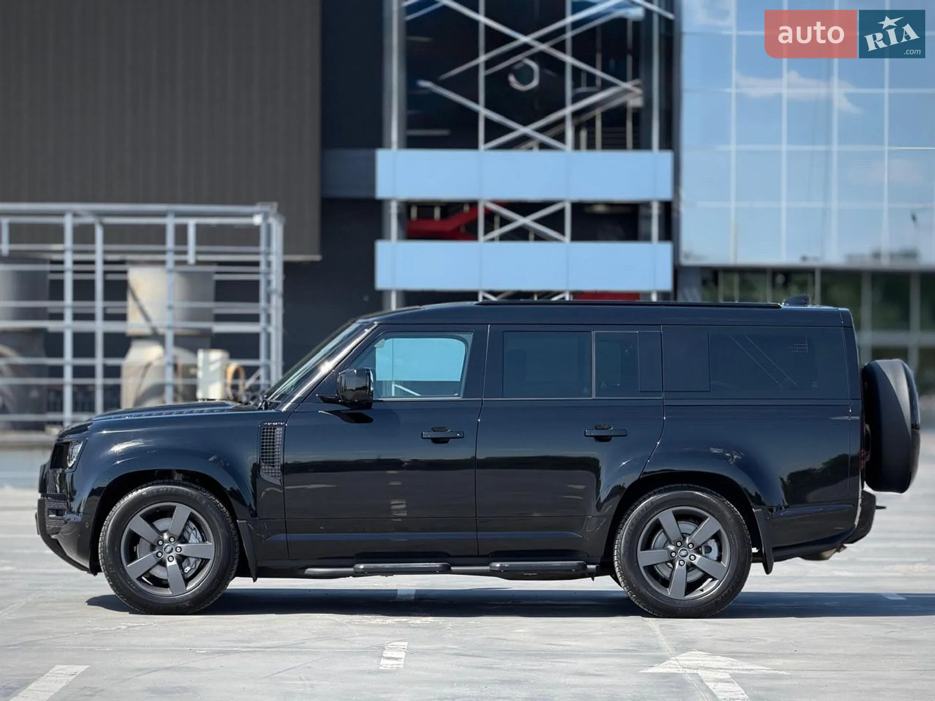 2025 Land Rover Defender - мініатюра 12