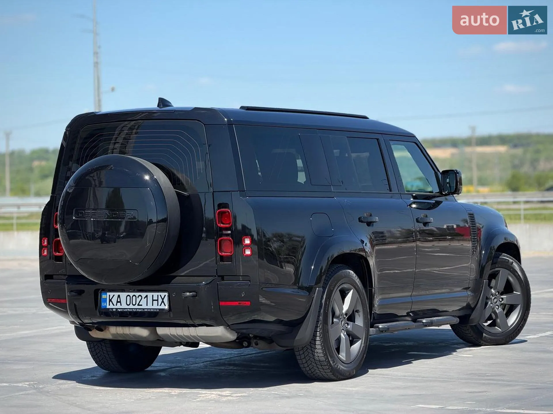 2025 Land Rover Defender - мініатюра 32