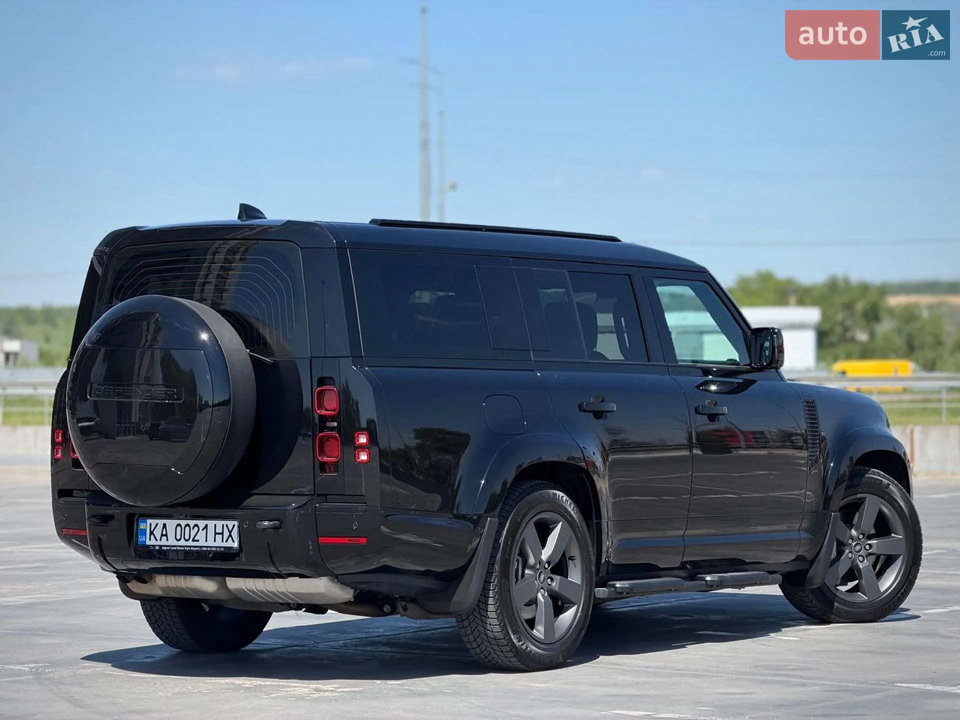 2025 Land Rover Defender - мініатюра 33