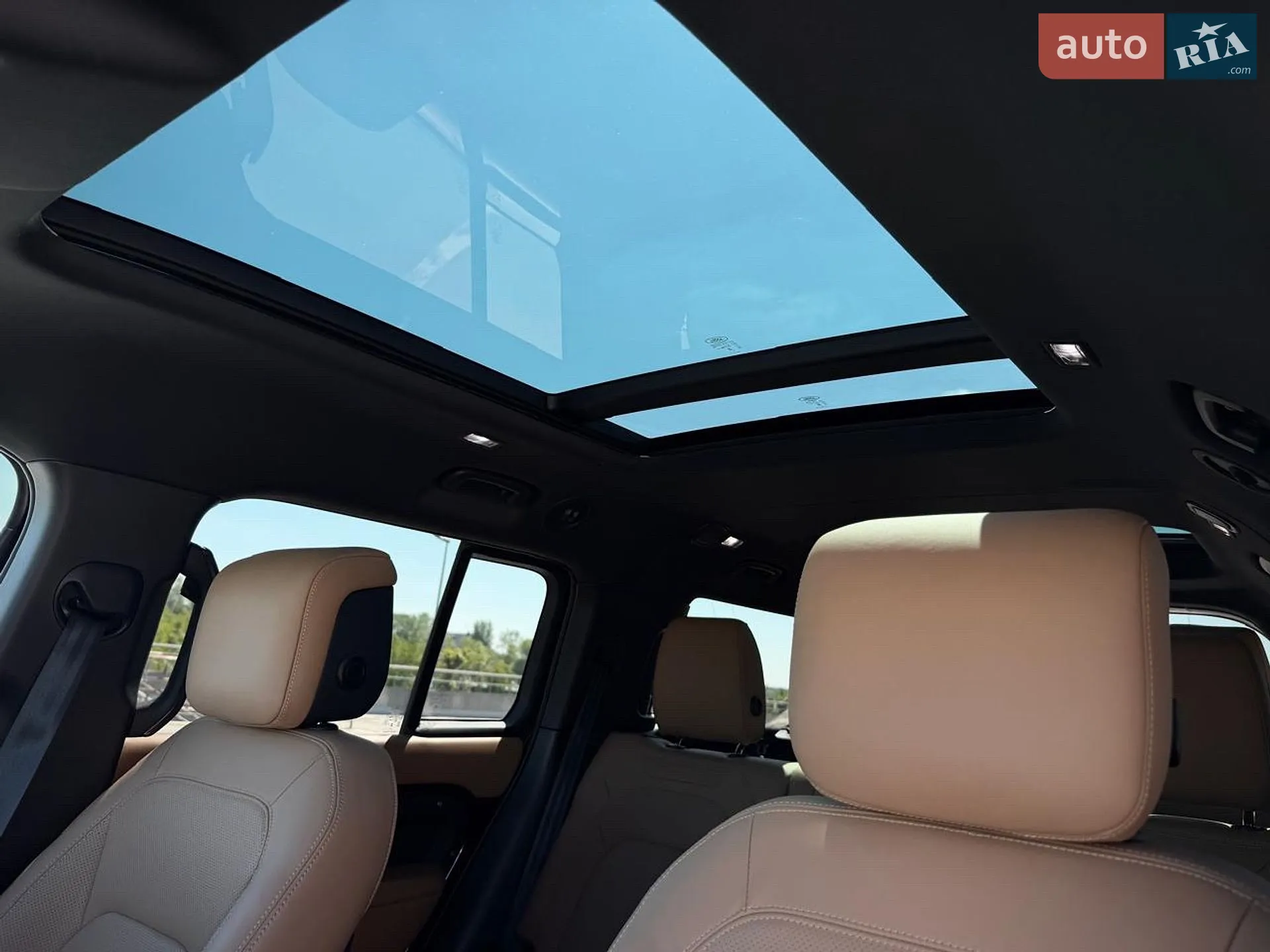 2025 Land Rover Defender - мініатюра 37