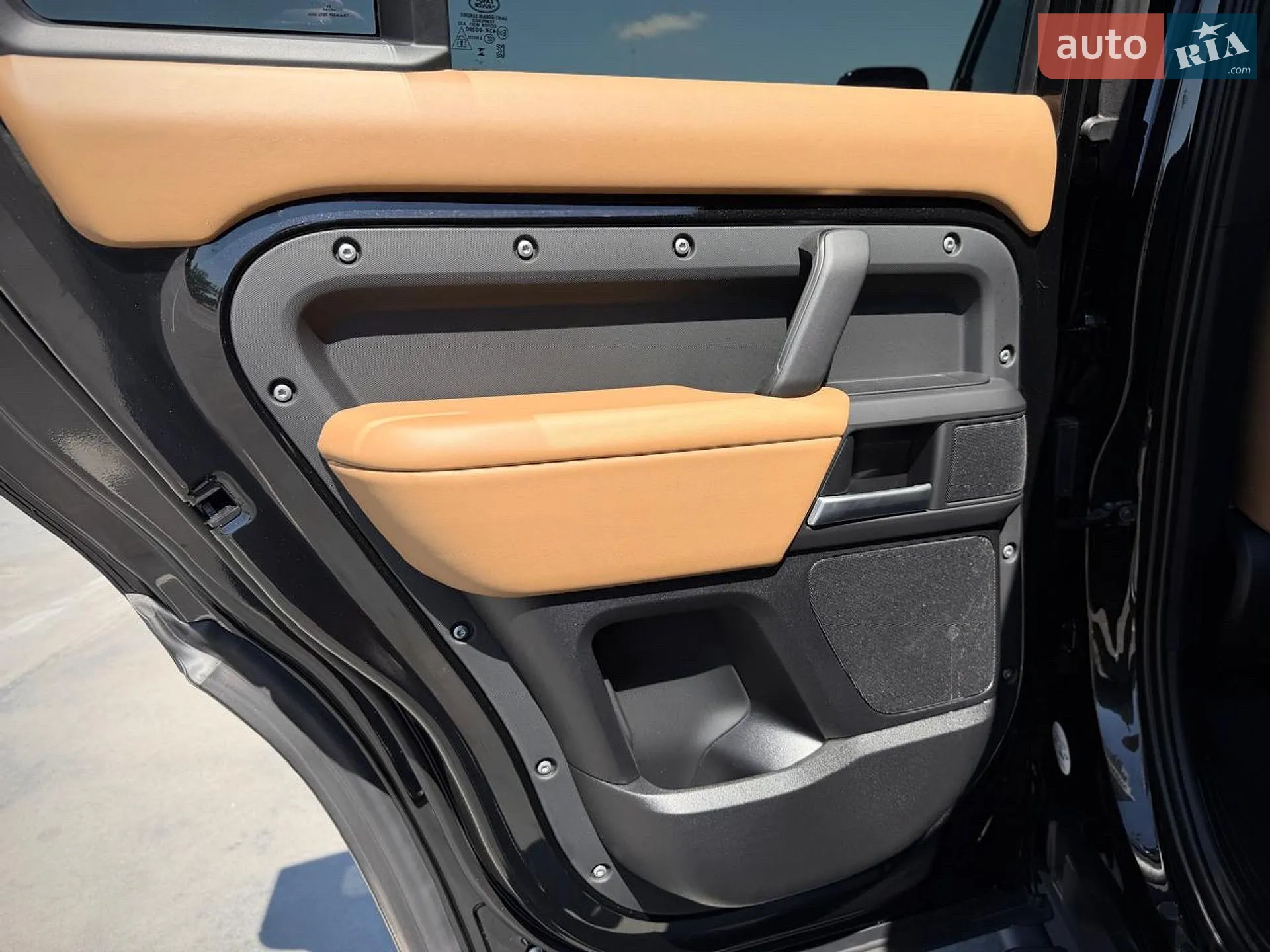 2025 Land Rover Defender - мініатюра 46