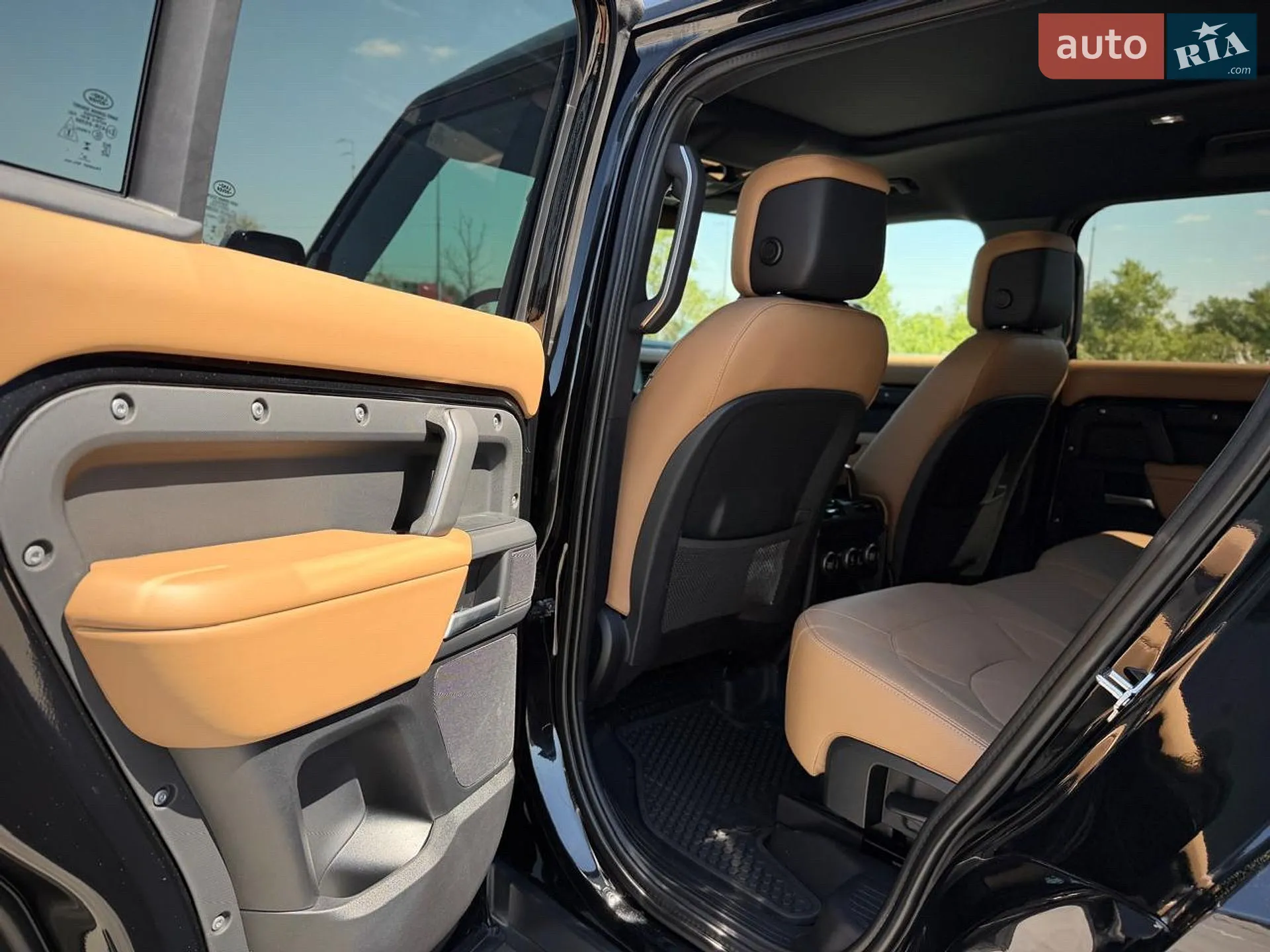 2025 Land Rover Defender - мініатюра 48