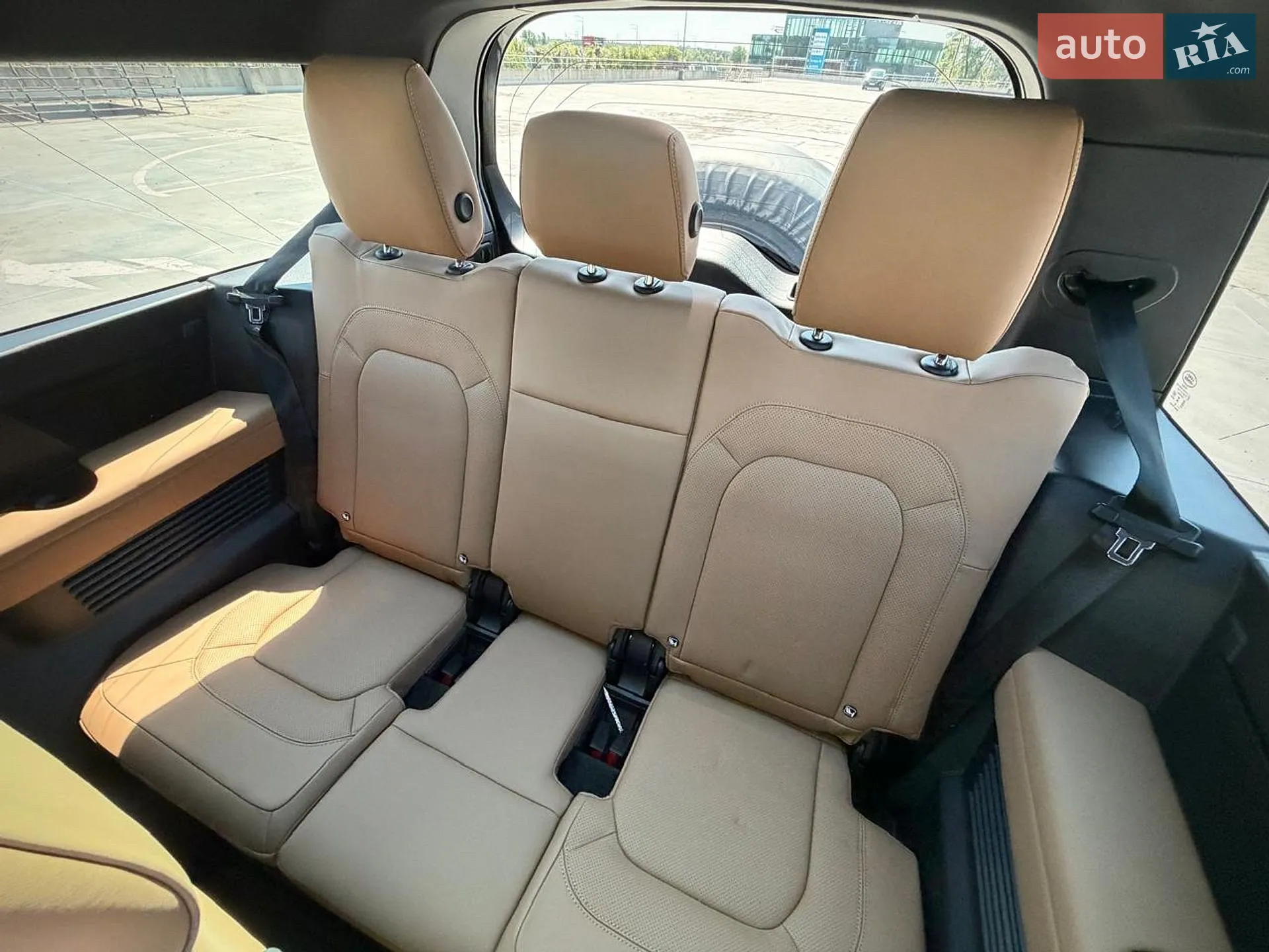 2025 Land Rover Defender - мініатюра 54