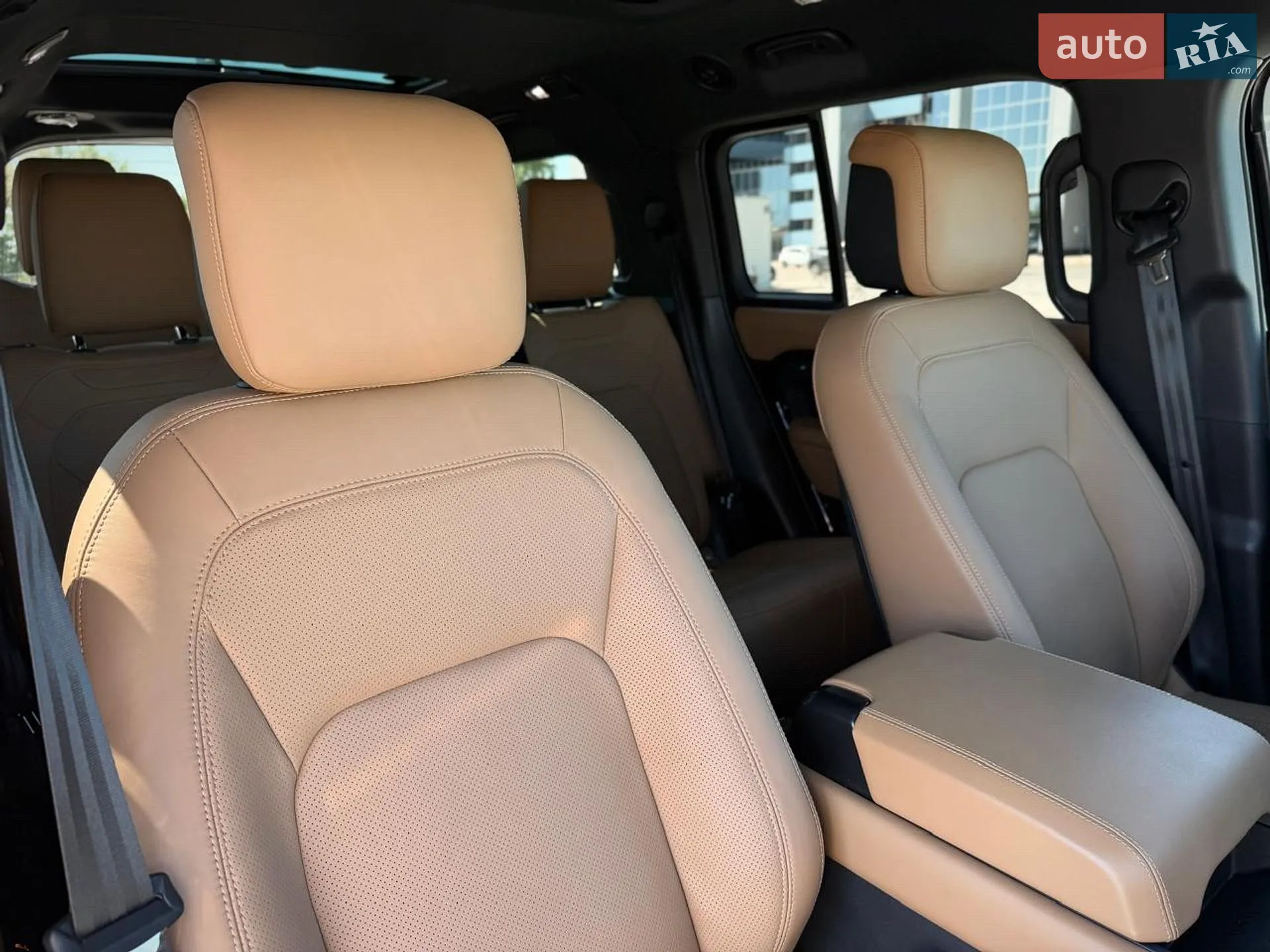 2025 Land Rover Defender - мініатюра 61