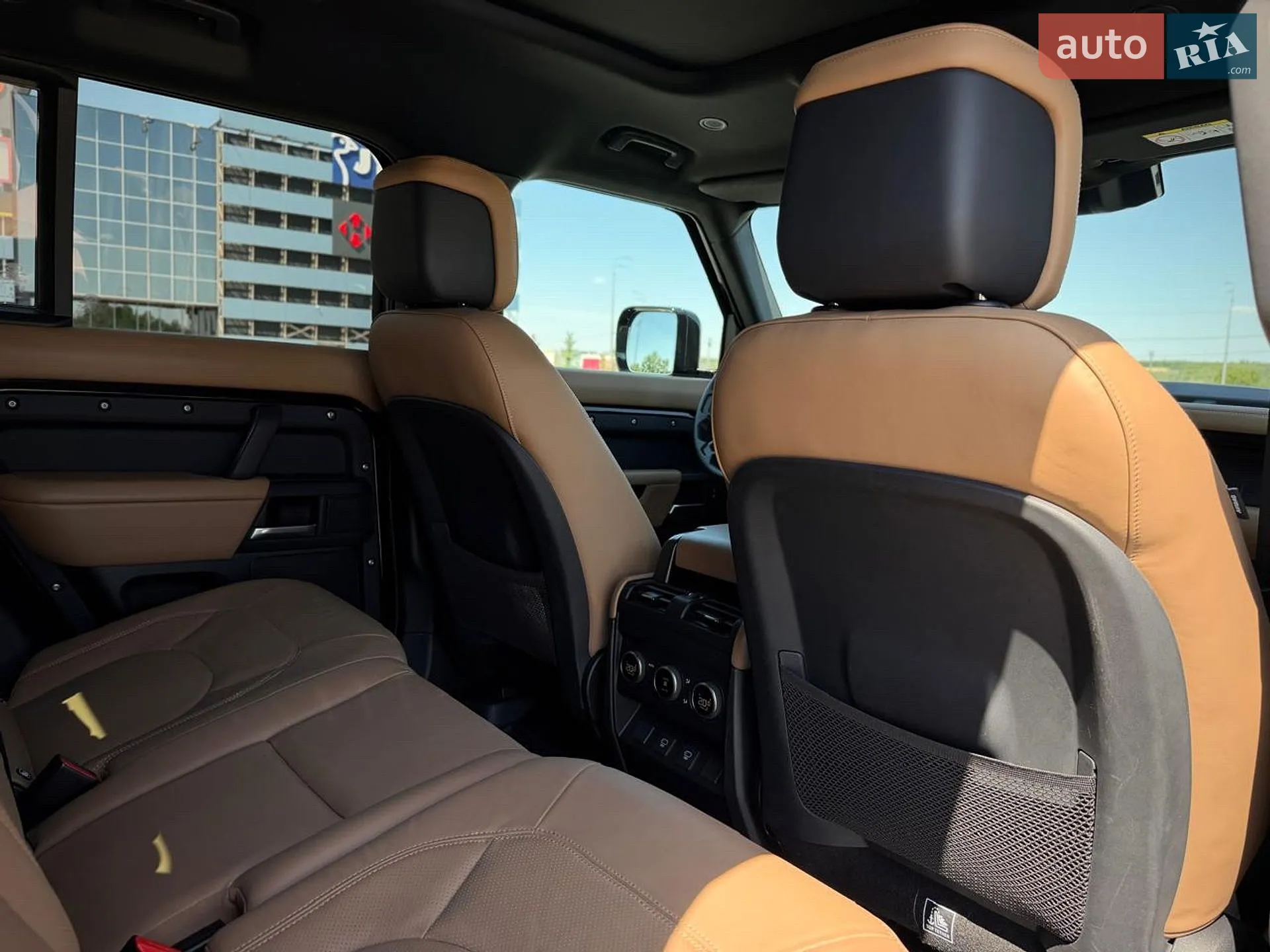2025 Land Rover Defender - мініатюра 65