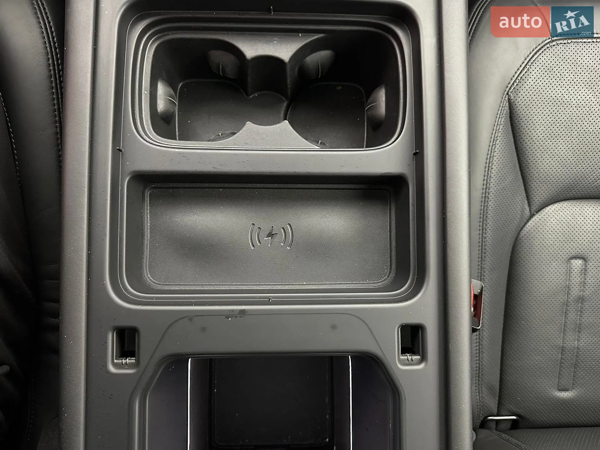 2021 Land Rover Defender - мініатюра 12