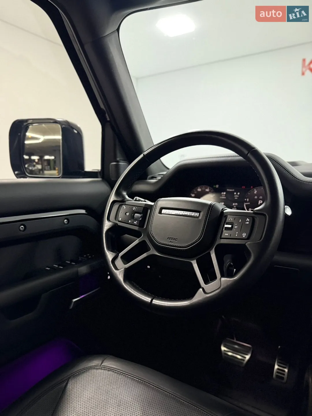 2022 Land Rover Defender - мініатюра 21