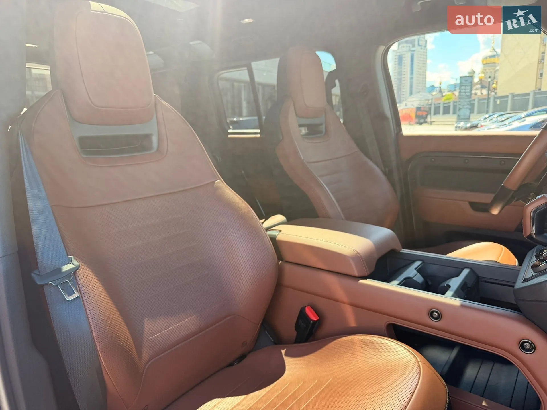 2025 Land Rover Defender - мініатюра 31