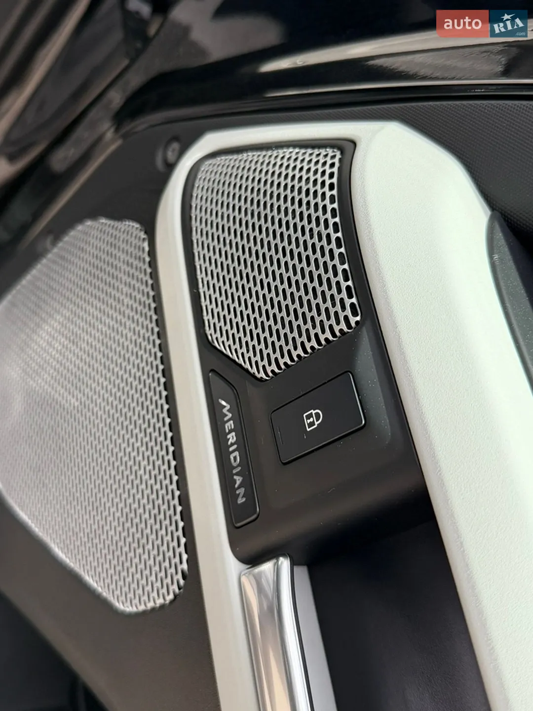 2022 Land Rover Defender - мініатюра 33