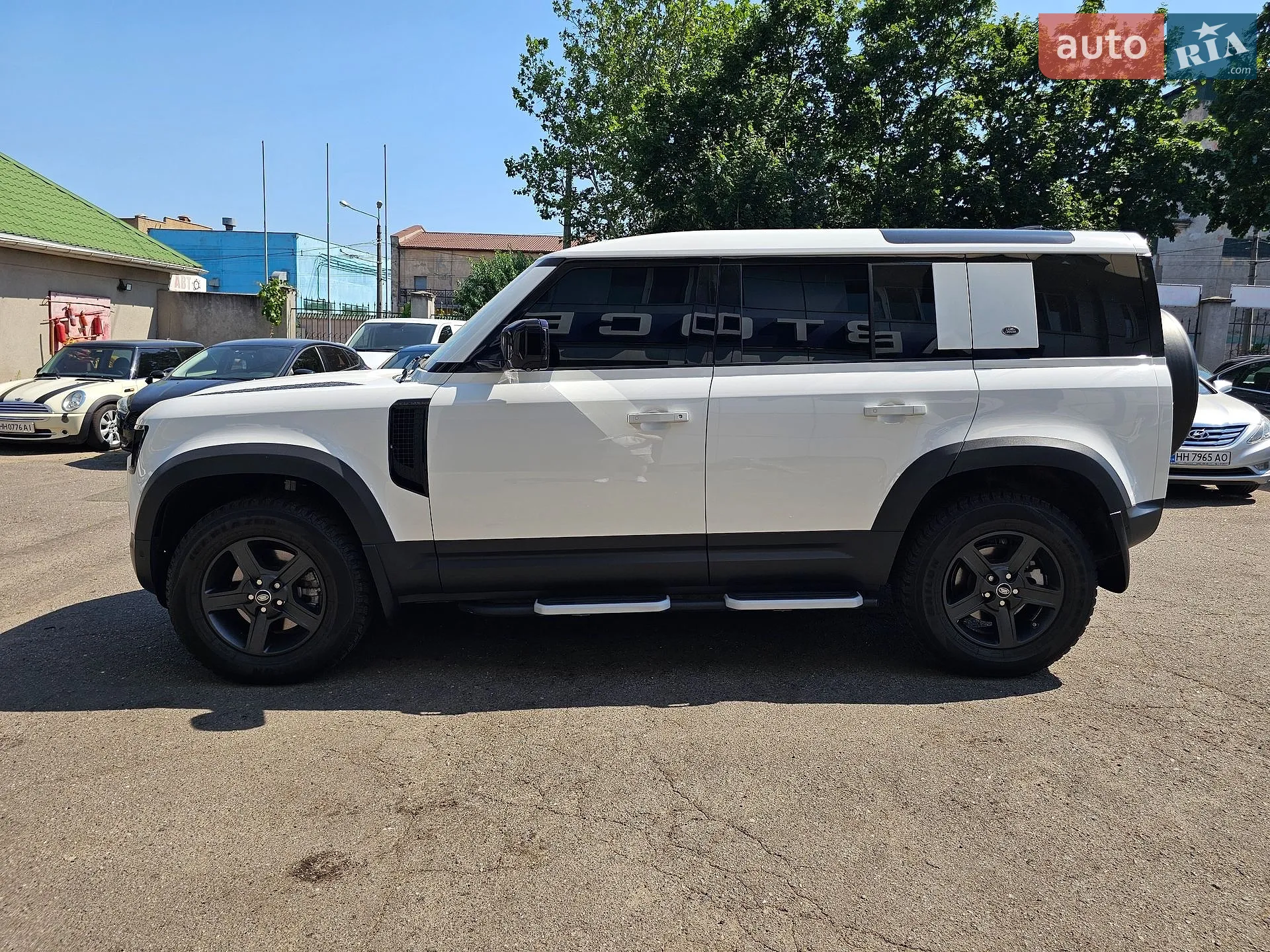 2020 Land Rover Defender - мініатюра 8