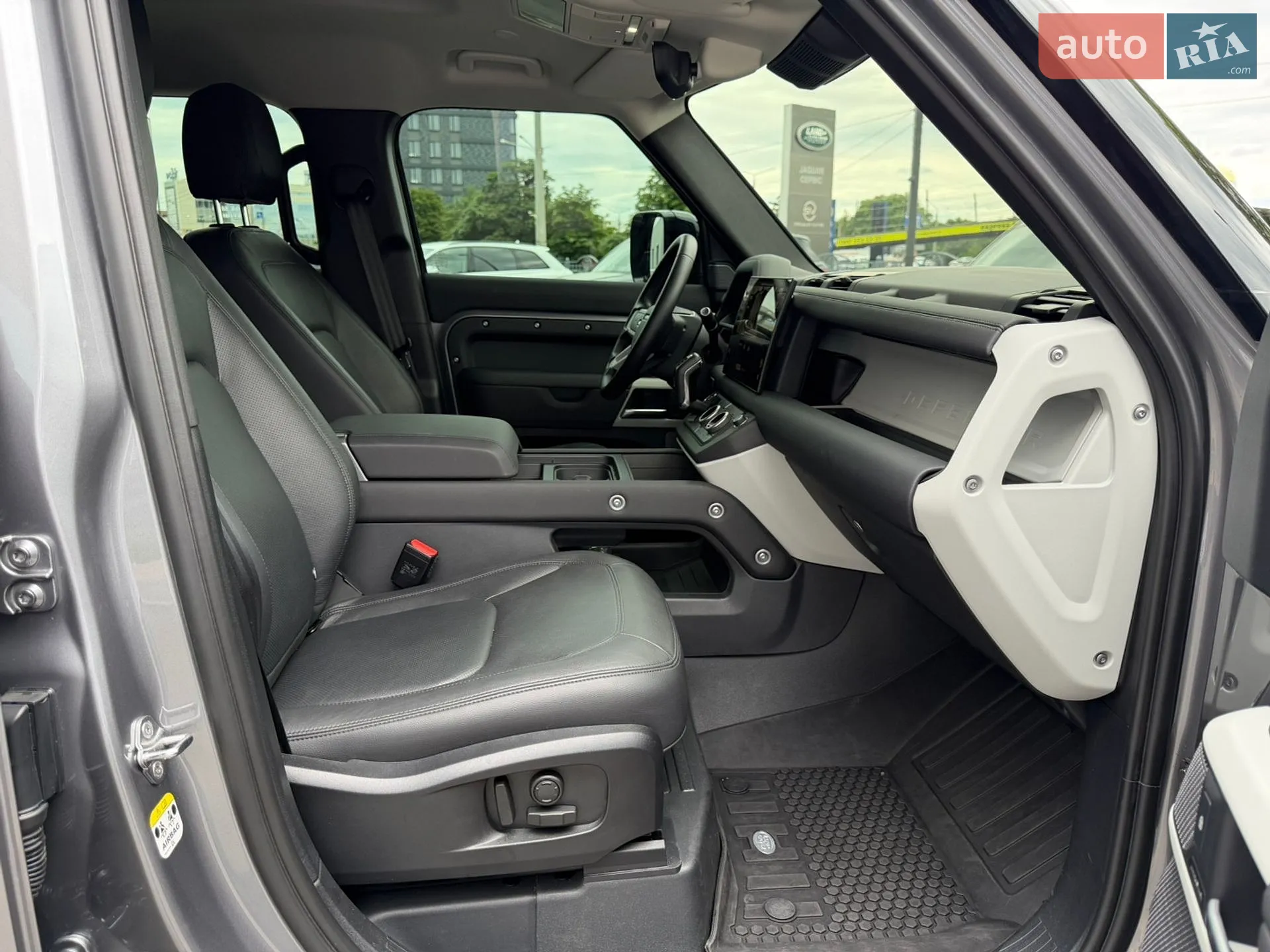 2023 Land Rover Defender - мініатюра 30
