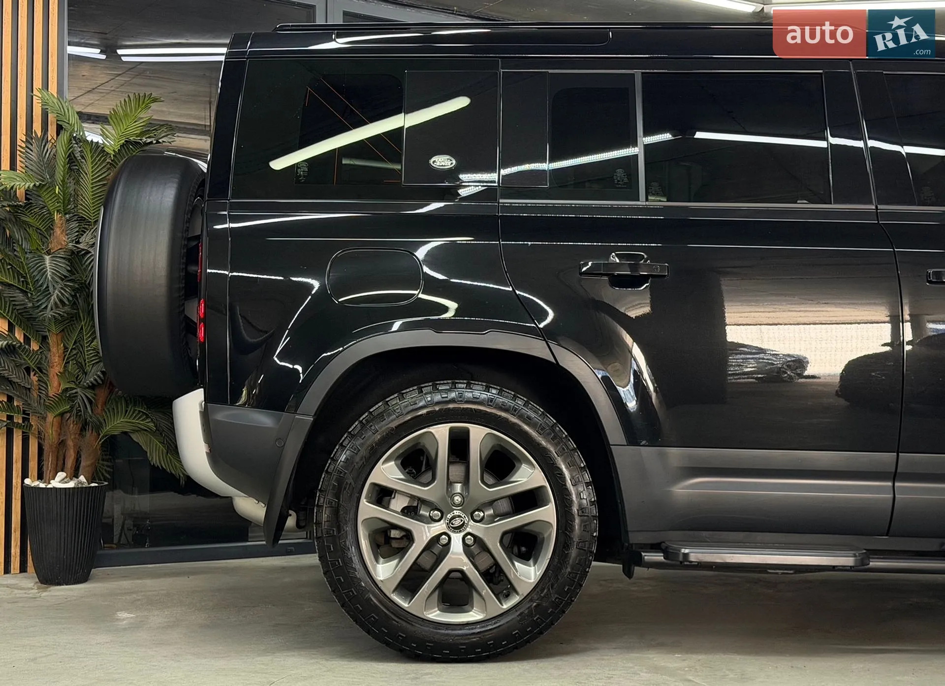 2022 Land Rover Defender - мініатюра 14