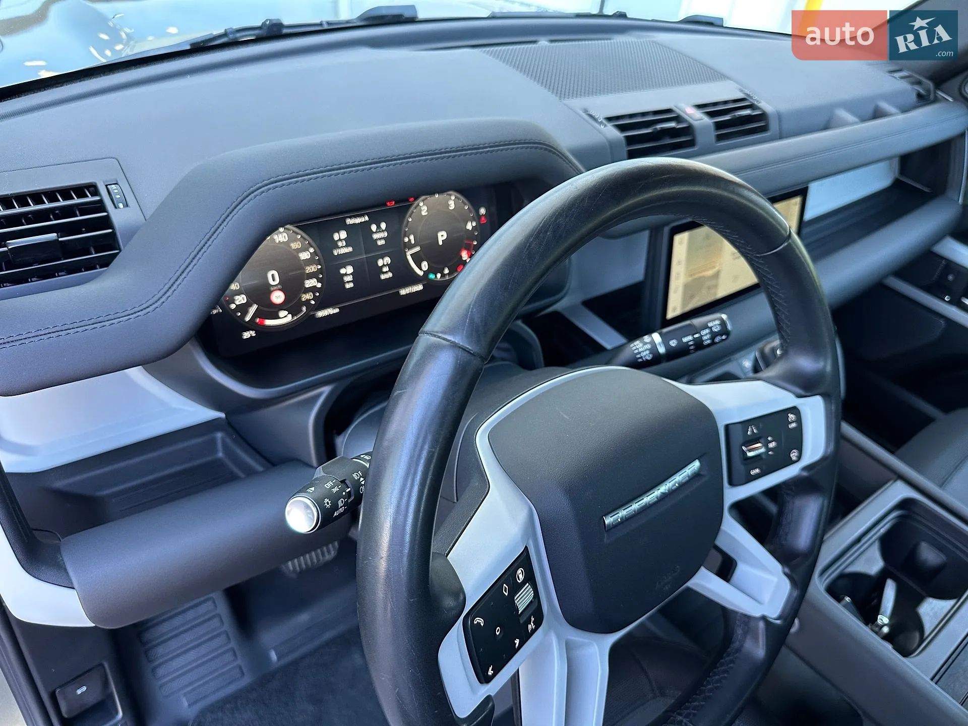 2024 Land Rover Defender - мініатюра 18