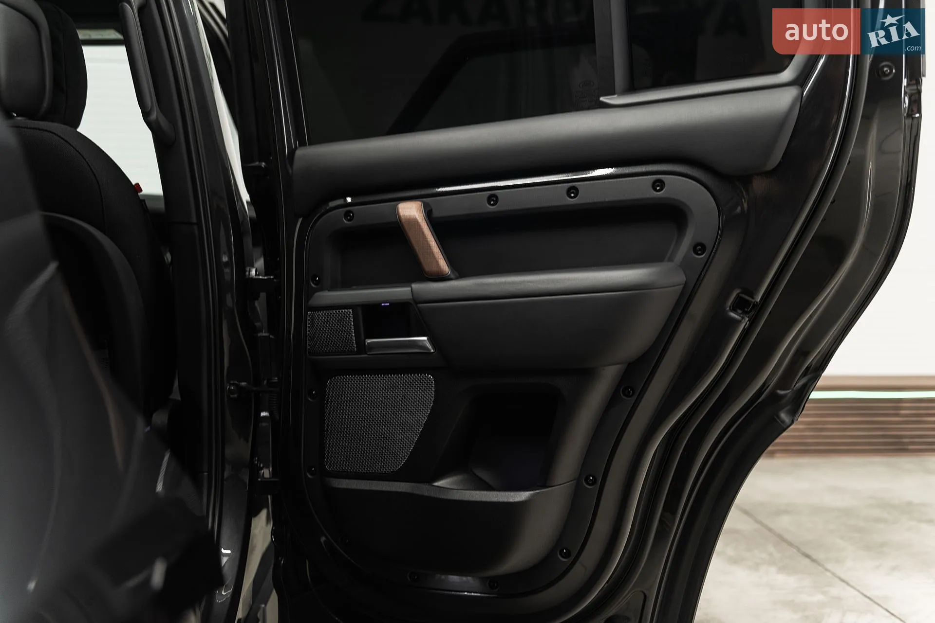 2022 Land Rover Defender - мініатюра 31
