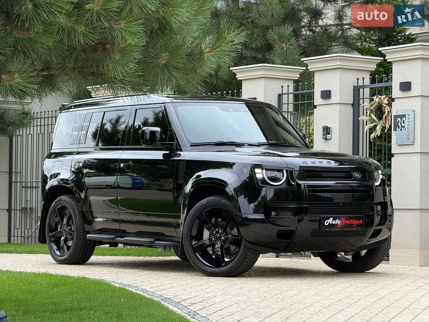 2026 Land Rover Defender - мініатюра 8