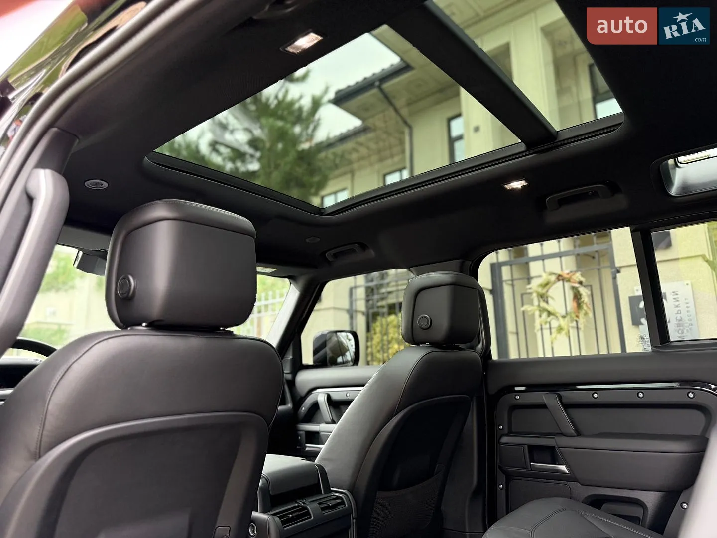 2026 Land Rover Defender - мініатюра 39