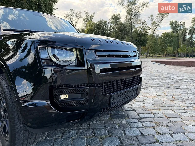 Land Rover Defender