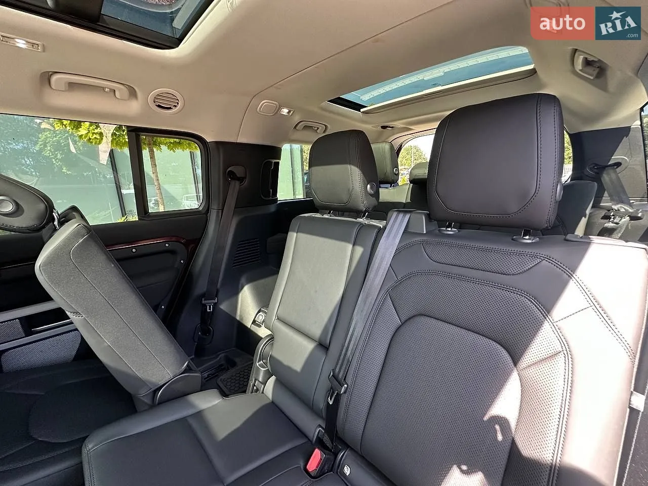 2022 Land Rover Defender - мініатюра 25