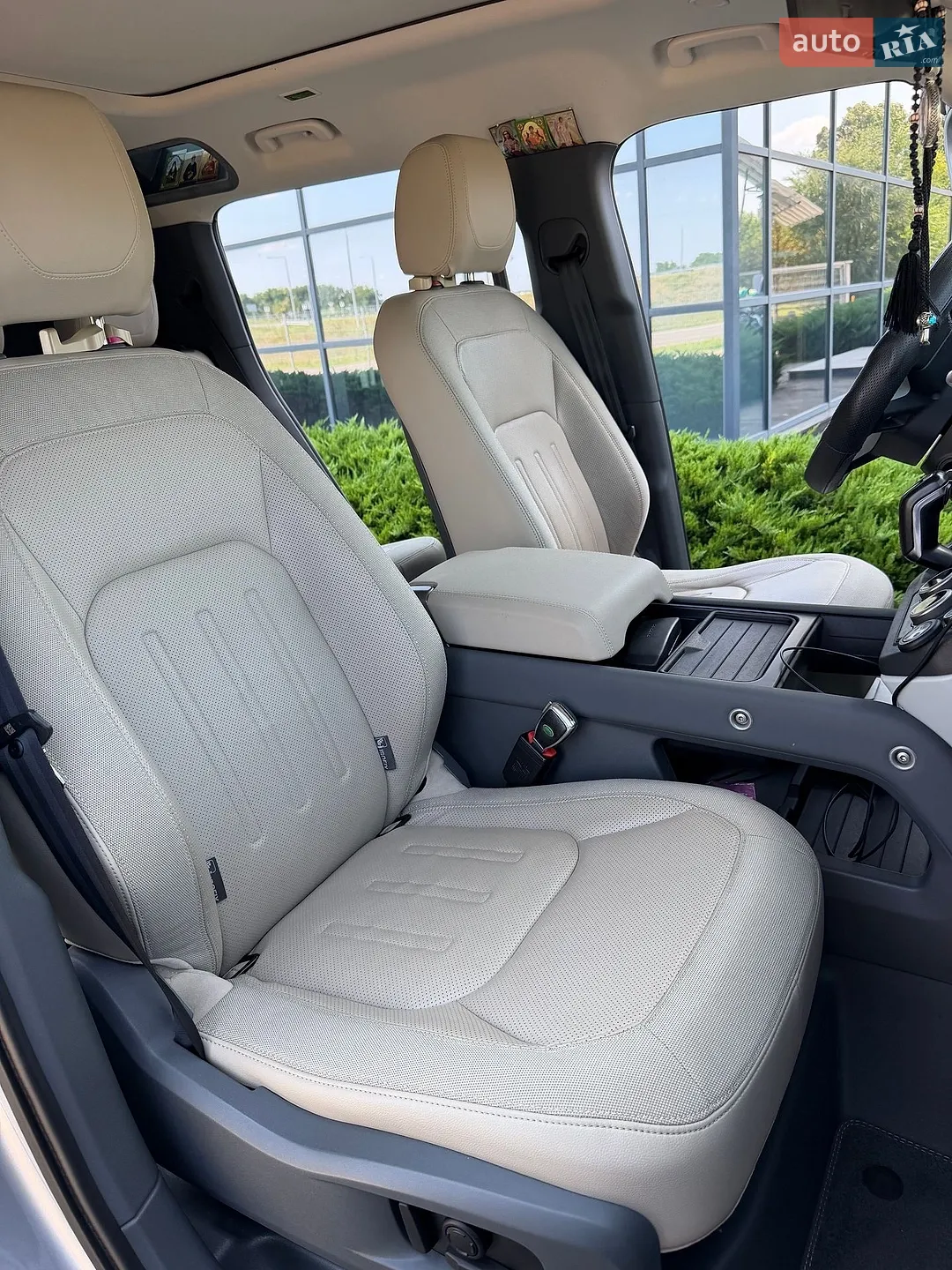 2020 Land Rover Defender - мініатюра 33
