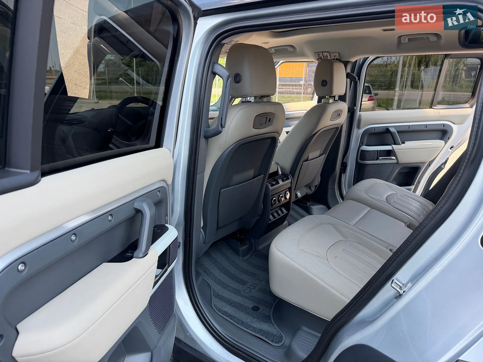 2020 Land Rover Defender - мініатюра 39