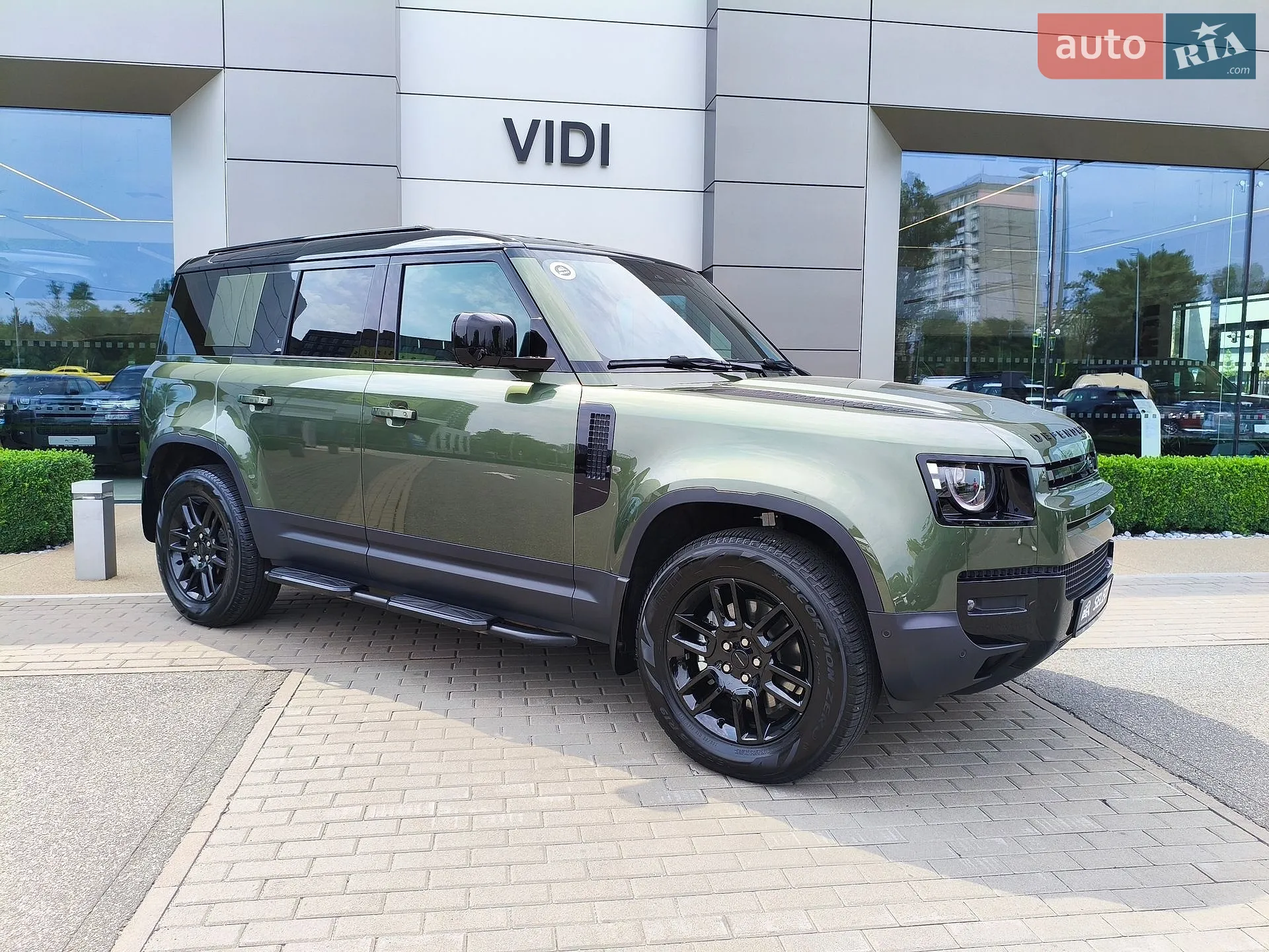 2026 Land Rover Defender - мініатюра 15