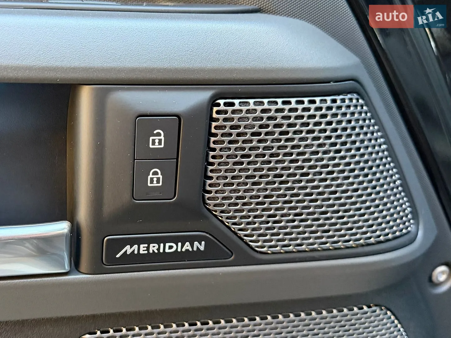 2022 Land Rover Defender - мініатюра 60
