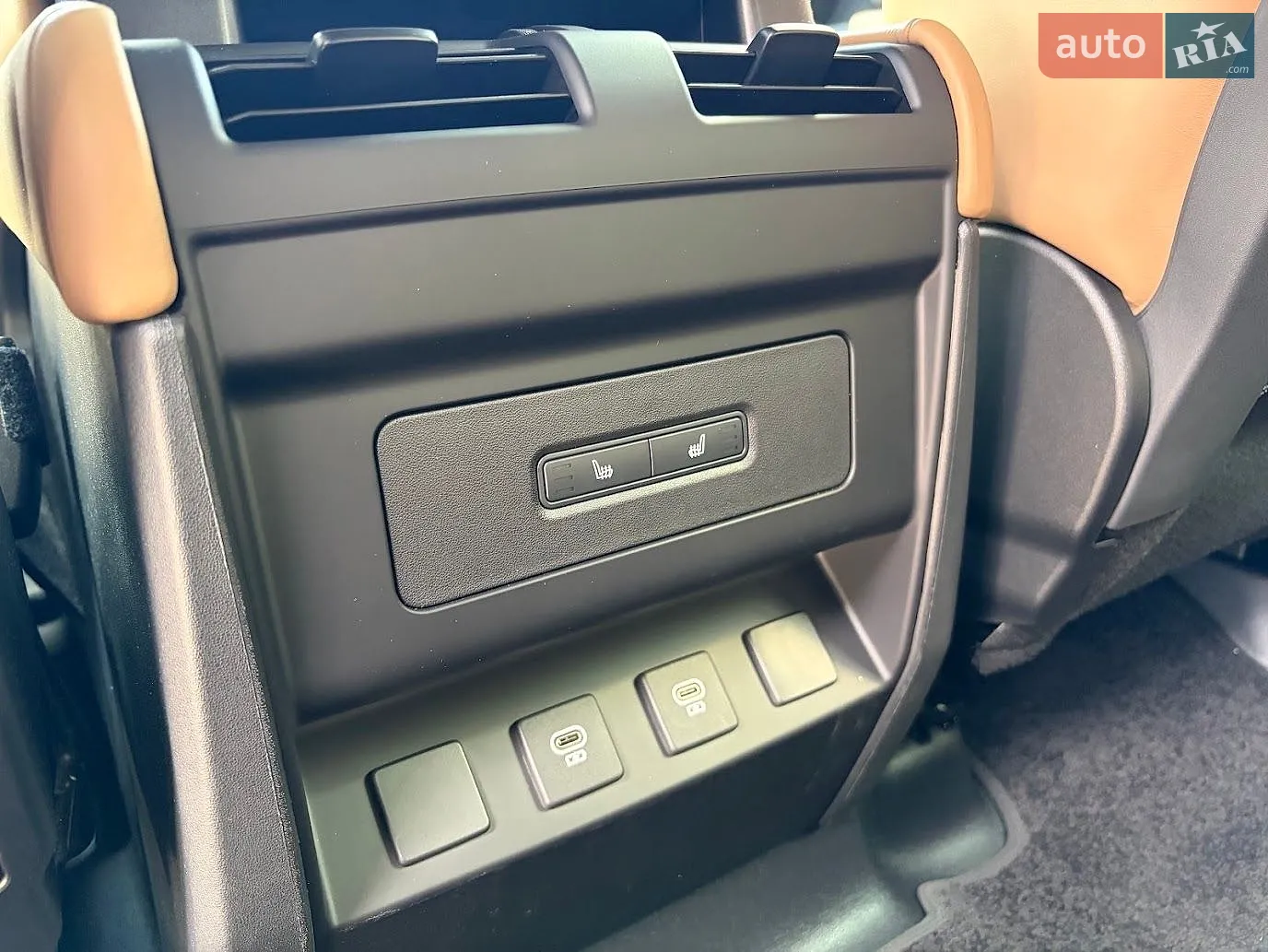 2025 Land Rover Defender - мініатюра 21