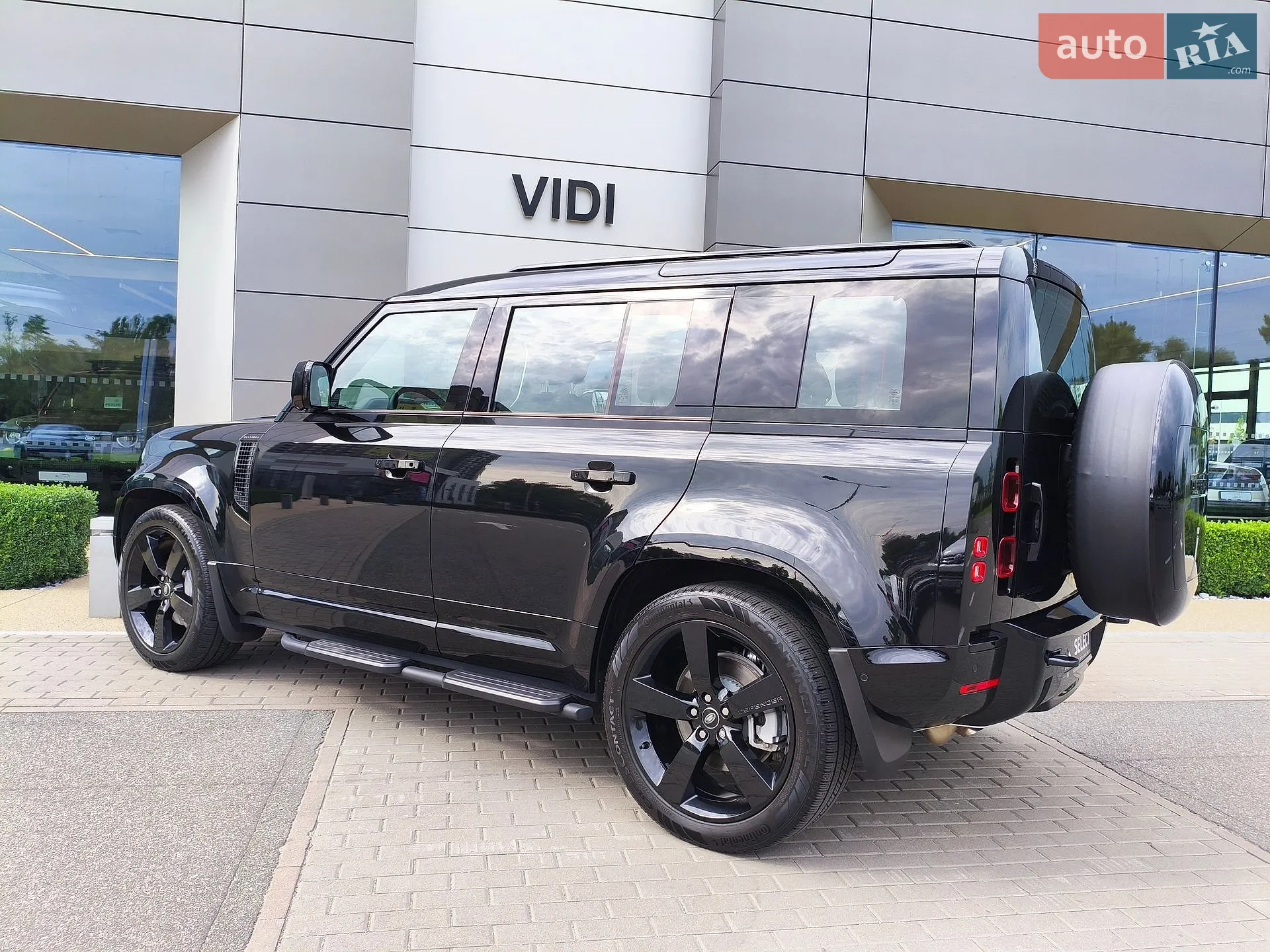 2025 Land Rover Defender - мініатюра 22