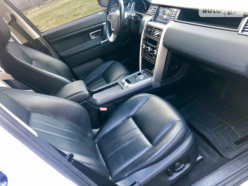 Позашляховик / Кросовер Land Rover Discovery Sport 2016 в Житомирі