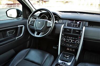 Позашляховик / Кросовер Land Rover Discovery Sport 2016 в 