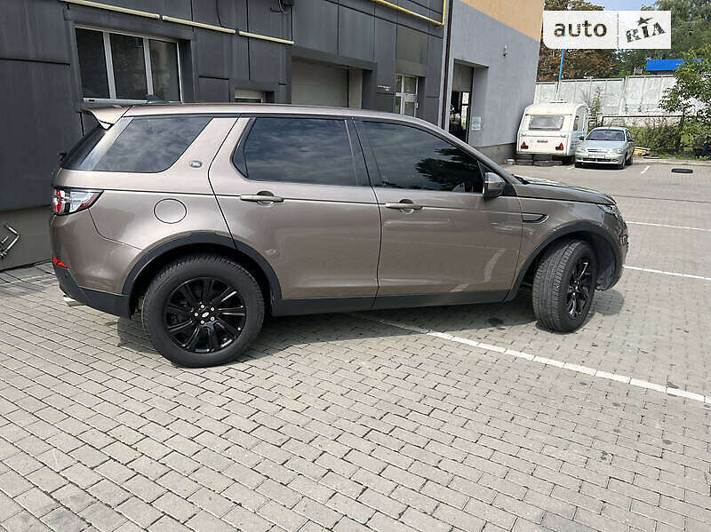 Позашляховик / Кросовер Land Rover Discovery Sport 2016 в Коломиї