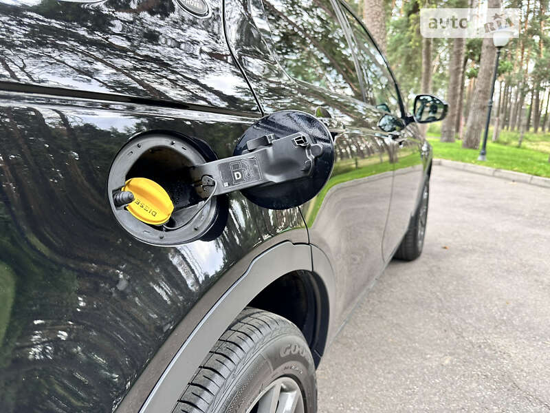 Позашляховик / Кросовер Land Rover Discovery Sport 2017 в Чернігові