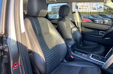 Внедорожник / Кроссовер Land Rover Discovery Sport 2018 в 