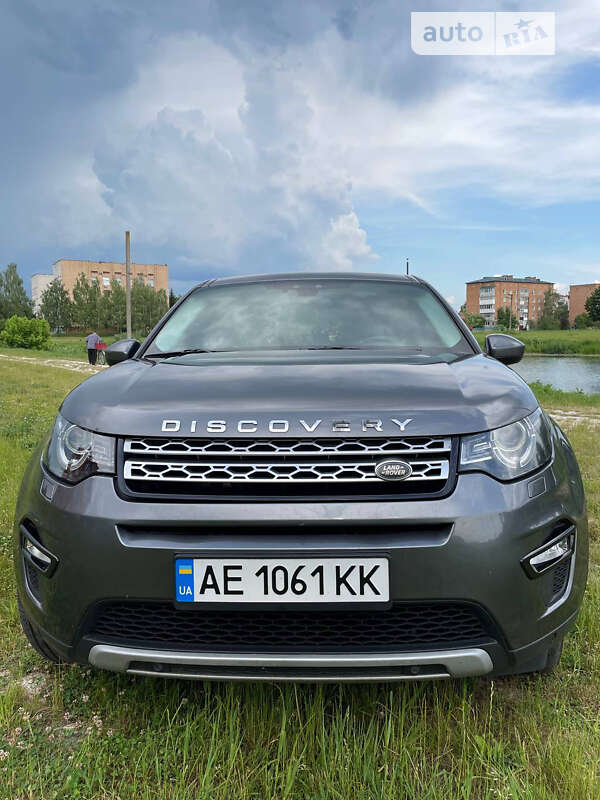 Внедорожник / Кроссовер Land Rover Discovery Sport 2016 в Киеве