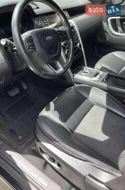 Внедорожник / Кроссовер Land Rover Discovery Sport 2015 в 
